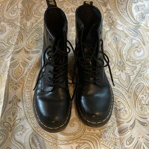 Dr. Martens 1460 Black smooth Leather Boots with Gold Insole